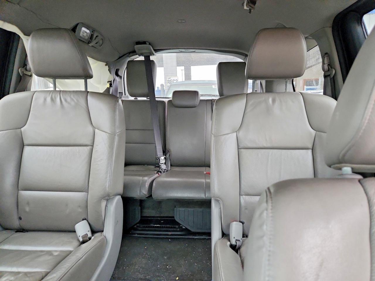 2011 Honda All models VIN 5FNRL5H64BB015111 photo 10