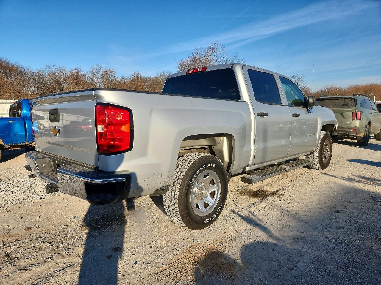 2016 Chevrolet All models VIN 3GCPCNECXGG290825 photo 3