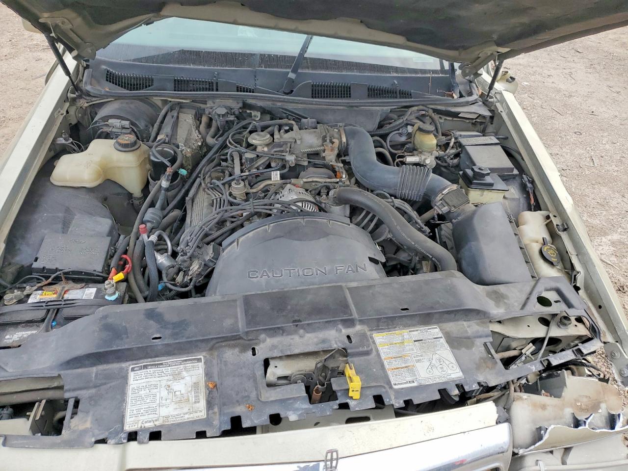 1997 Lincoln Towncar VIN 1LNLM82W0VY726334 photo 11