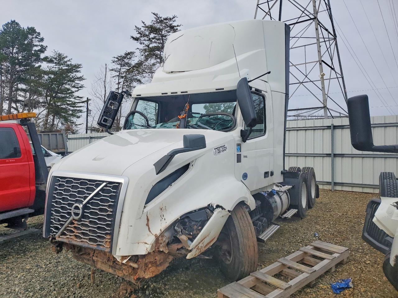 2023 Volvo All models VIN 4V4NC9EH7PN339937 photo 2