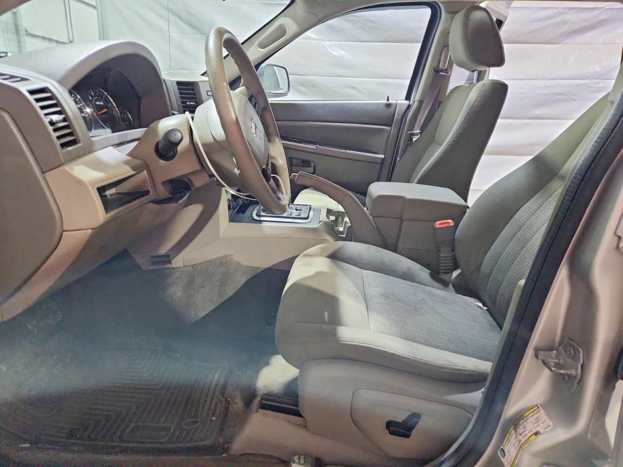 2007 Jeep Grand cher VIN 1J8GR48K87C680068 photo 7