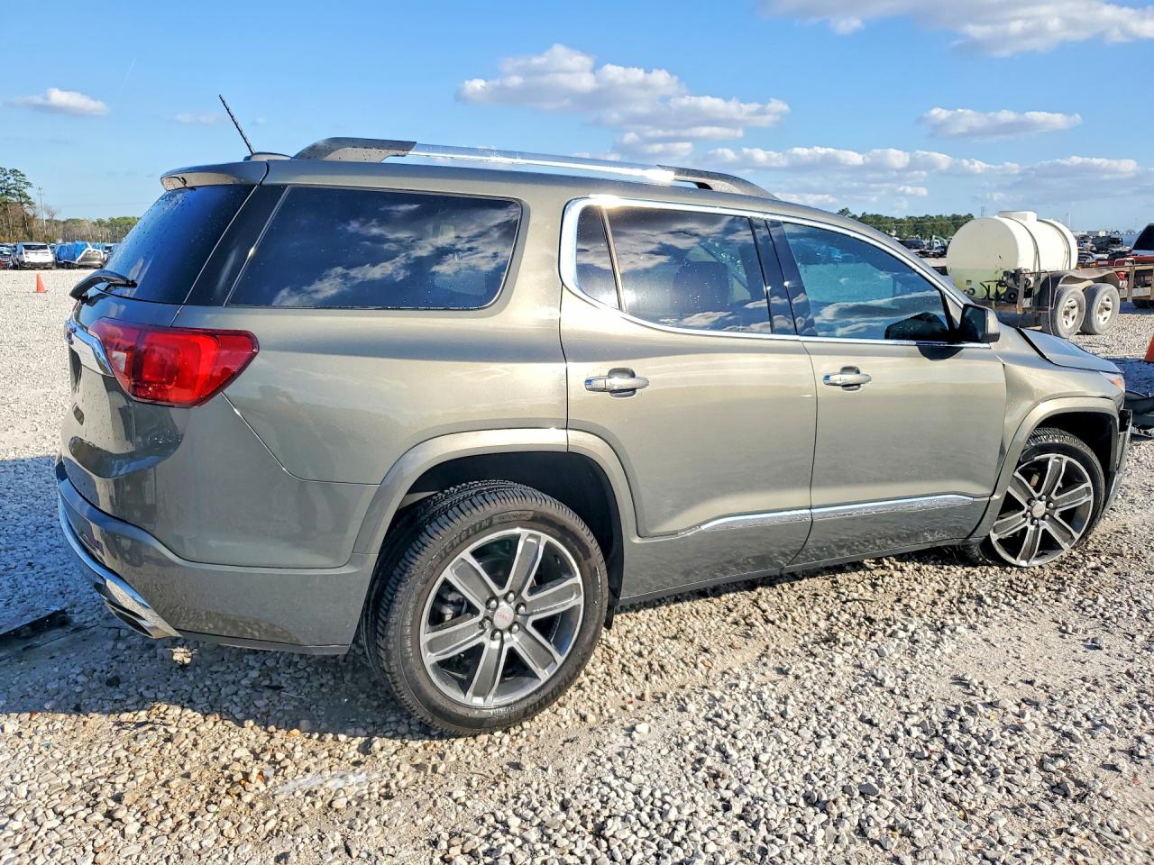 2017 GMC Acadia den VIN 1GKKNPLS3HZ251722 photo 3