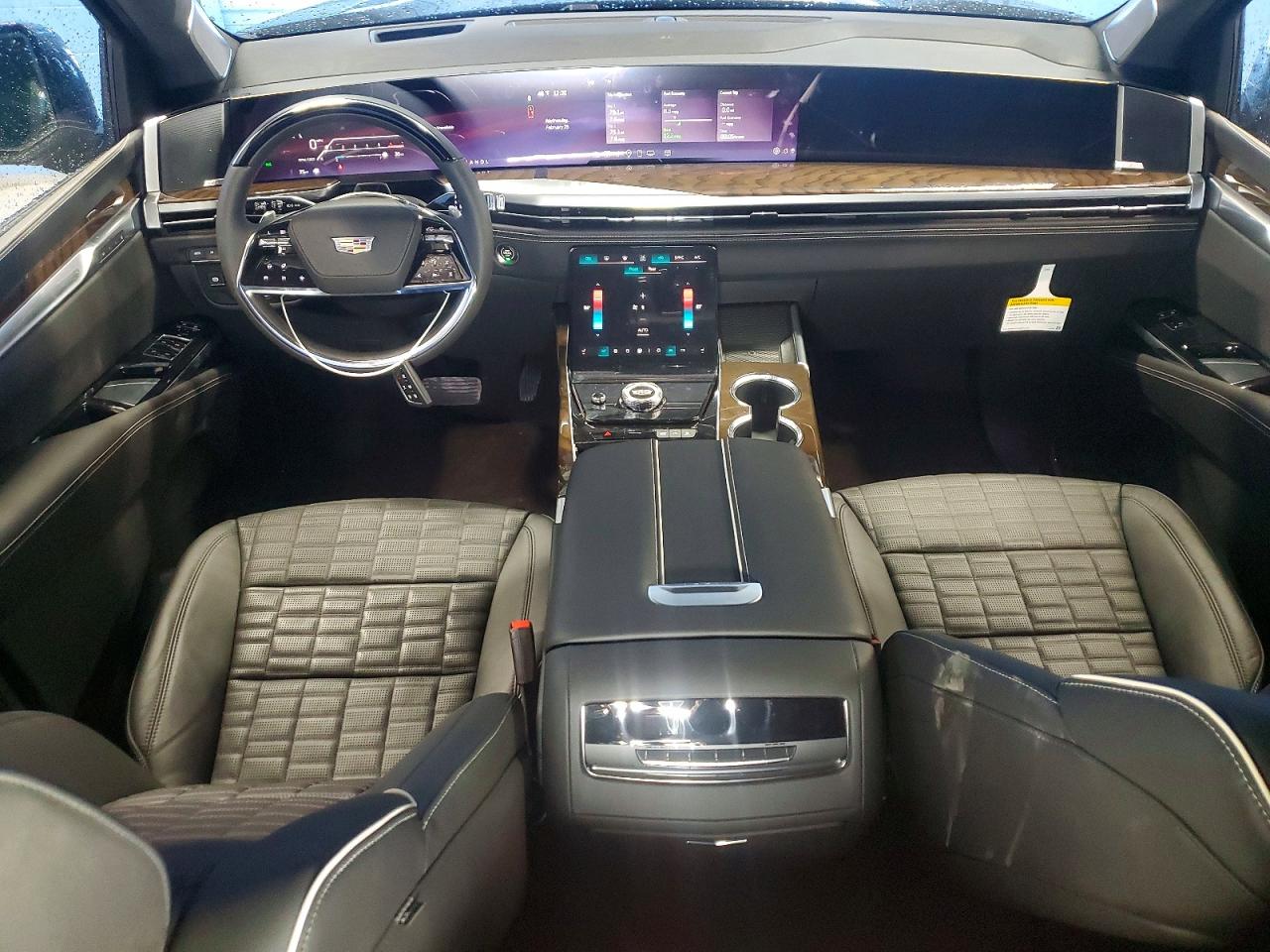 2026 Cadillac Escalade VIN 1GYS9GKL4TR130369 photo 8