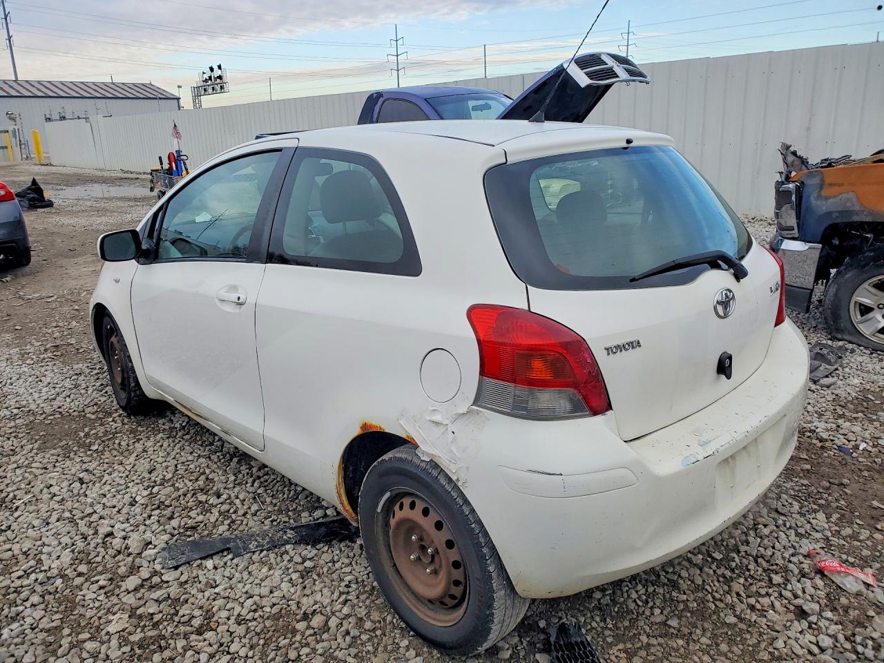 2009 Toyota Yaris VIN JTDJT903395258524 photo 2