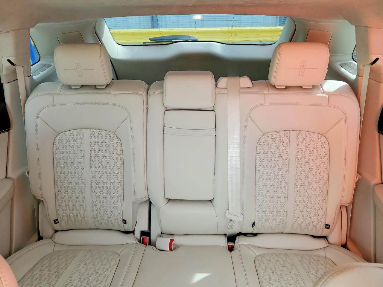 2019 Lincoln Nautilus VIN 2LMPJ7J98KBL36420 photo 10