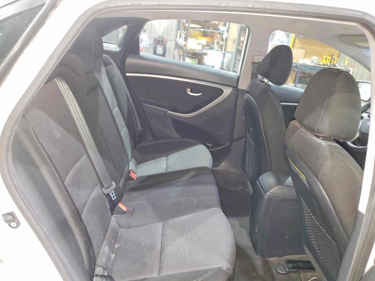 2017 Hyundai Elantra gt VIN KMHD35LH5HU374028 photo 10