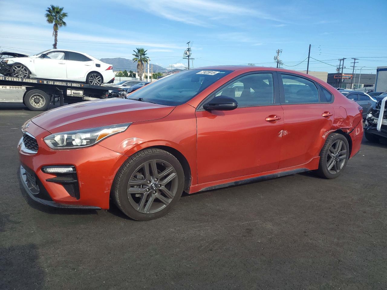 2021 Kia Forte VIN 3KPF34AD4ME389555 photo 1