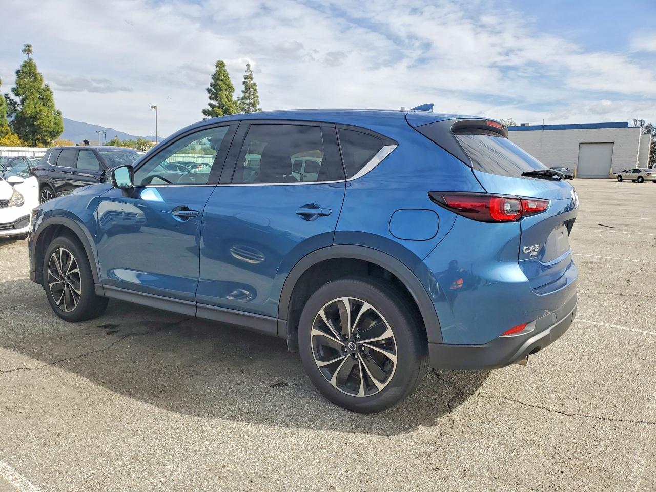 2022 Mazda Cx-5 premi VIN JM3KFBEM0N0580881 photo 2