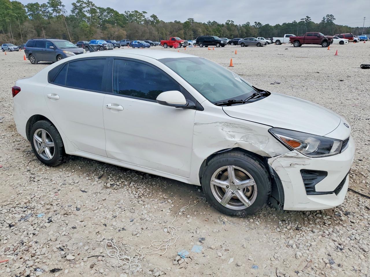 2021 Kia Rio VIN 3KPA24AD6ME373273 photo 4