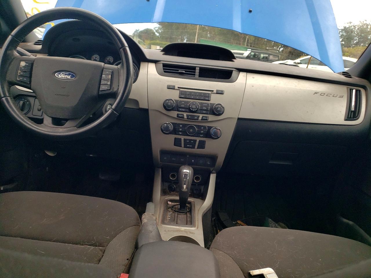 2010 Ford Focus VIN 1FAHP3GN2AW164856 photo 8
