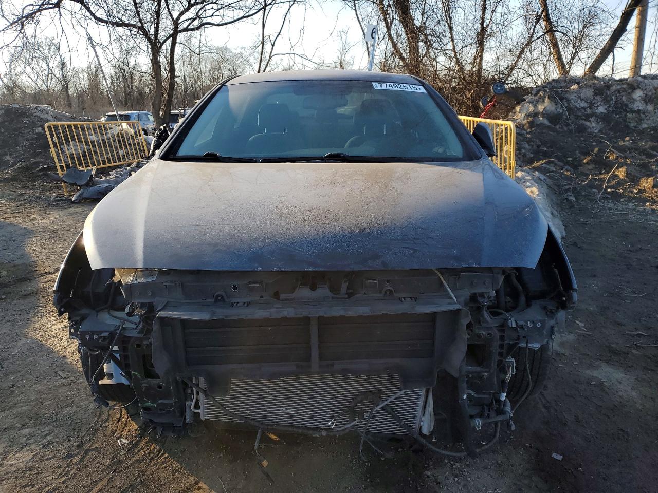 2016 Hyundai Sonata hybrid VIN KMHE24L11GA038994 photo 5