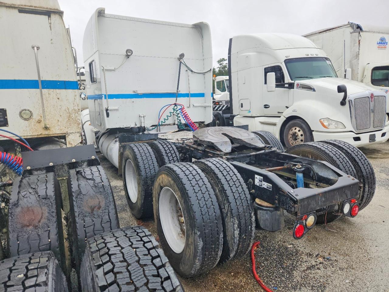 2014 PETERBILT All models VIN 1XPHDP9XXED225993 photo 3