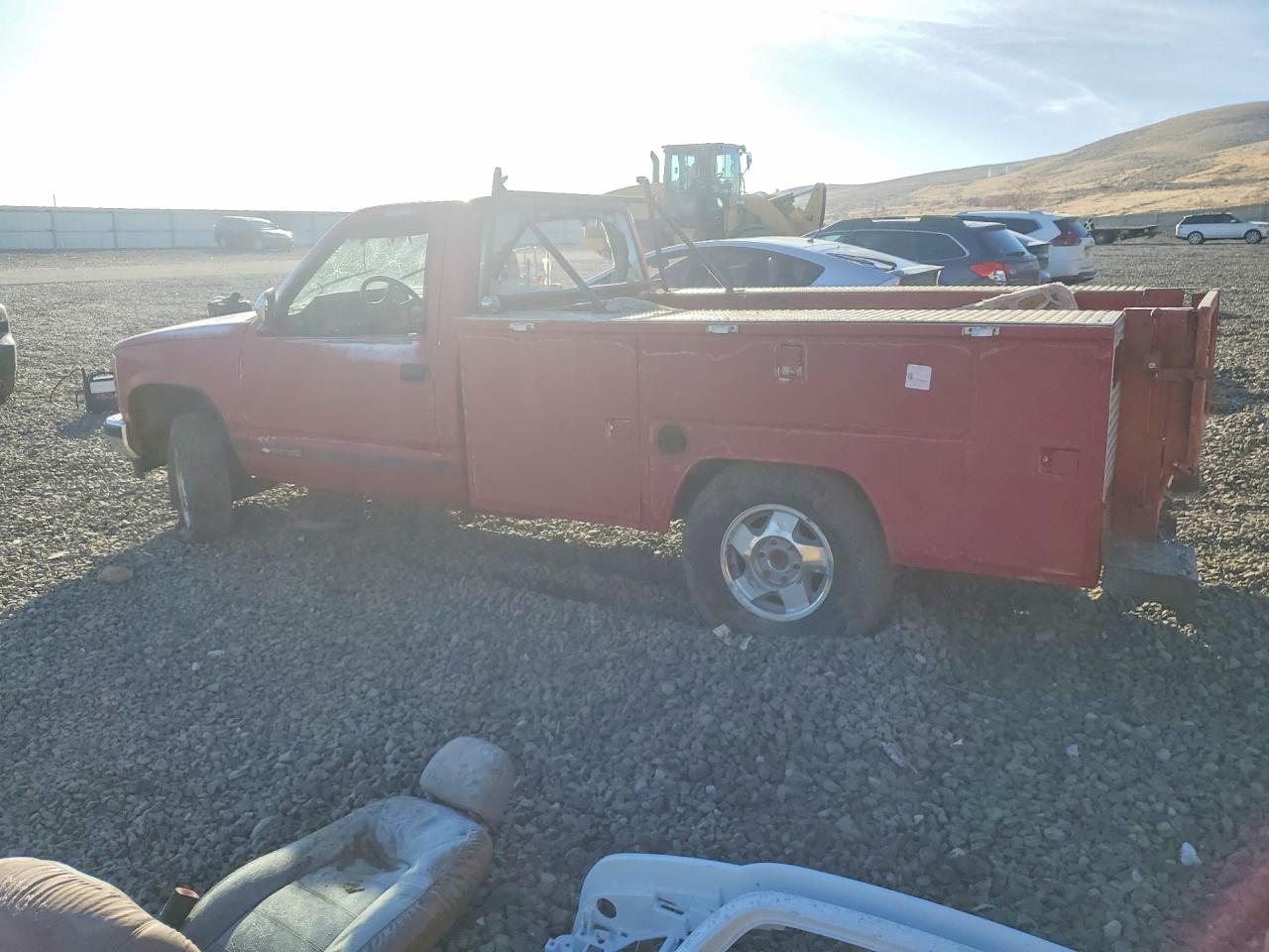 1990 Chevrolet Gmt VIN 1GCFK24K4LE104350 photo 2