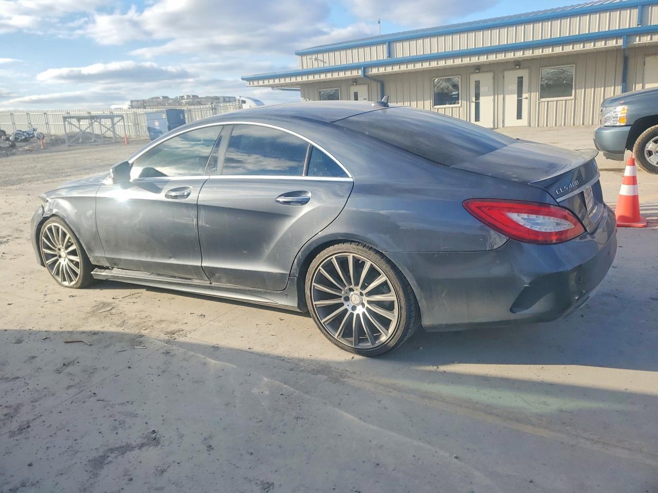 2016 Mercedes-Benz Clc-class VIN WDDLJ6HB6GA162860 photo 2