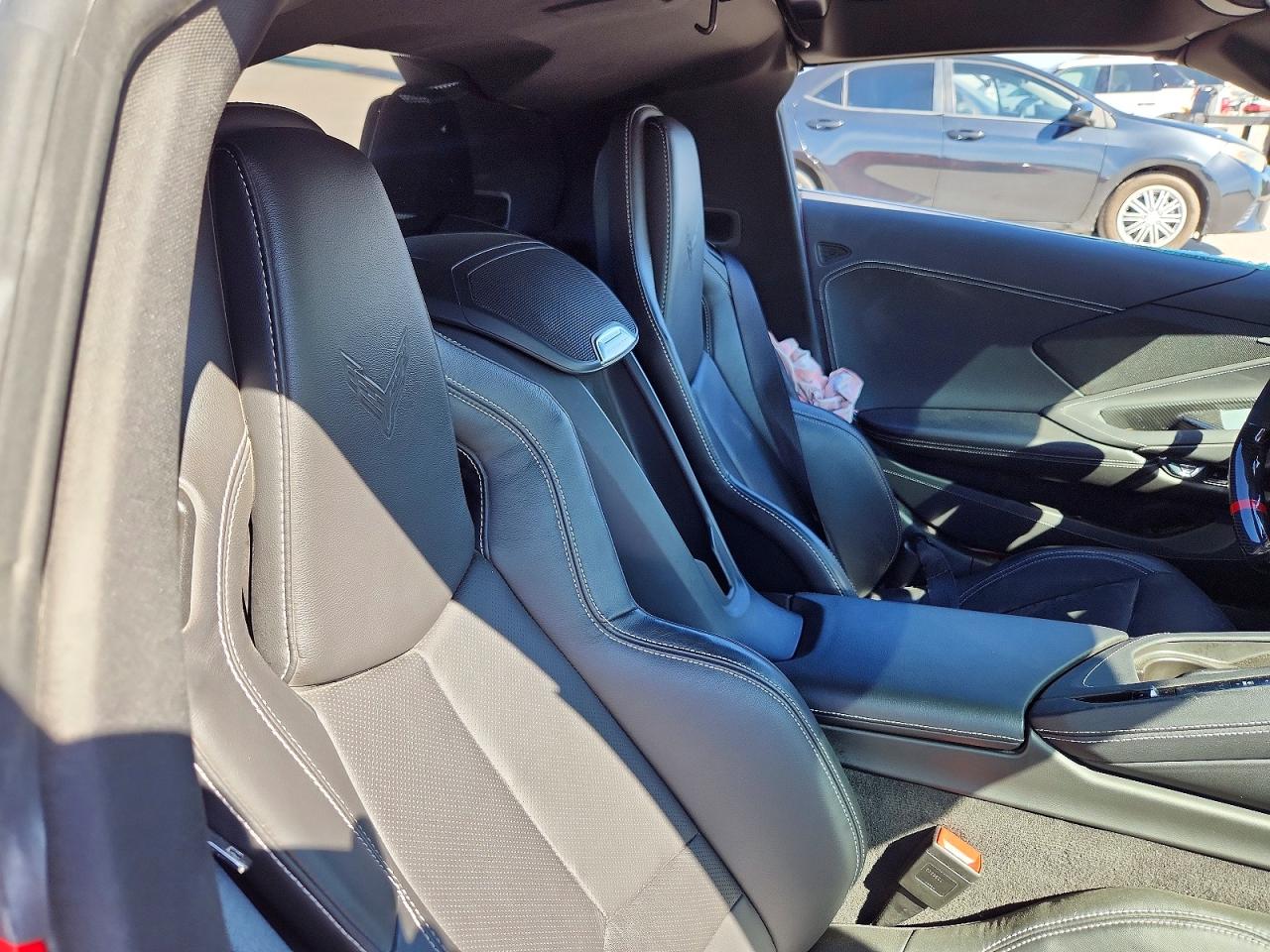 2024 Chevrolet Corvette VIN 1G1YA2D43R5110171 photo 10