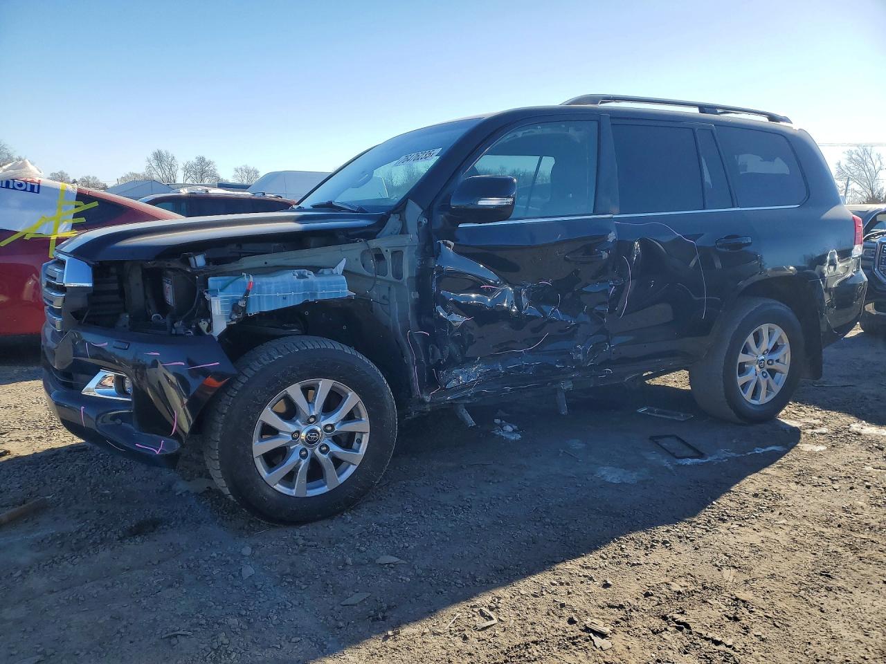 2018 Toyota Land cruis VIN JTMCY7AJ6J4071929 photo 1