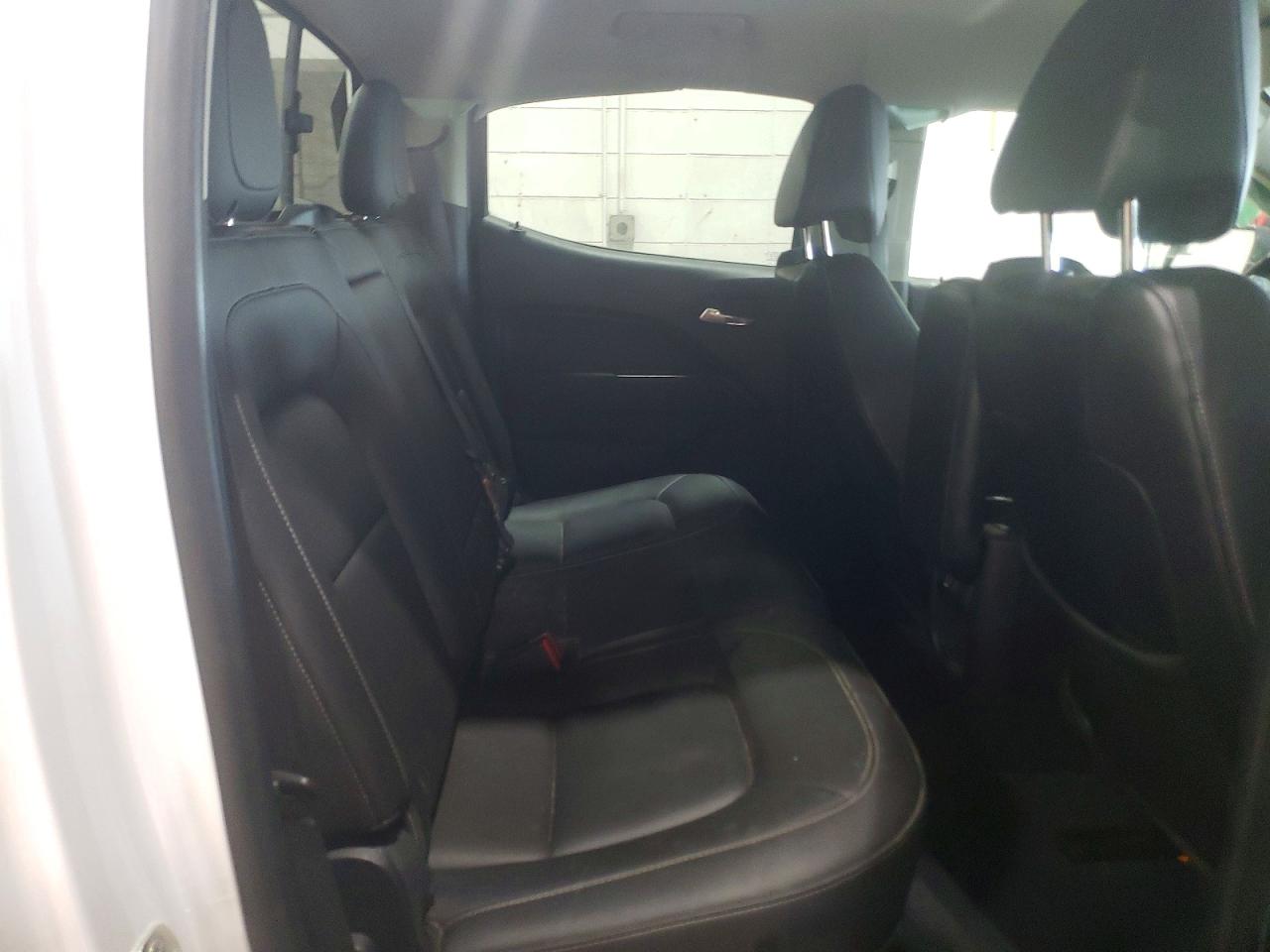 2019 CHEV Colorado VIN 1GCGTCENXK1143644 photo 10