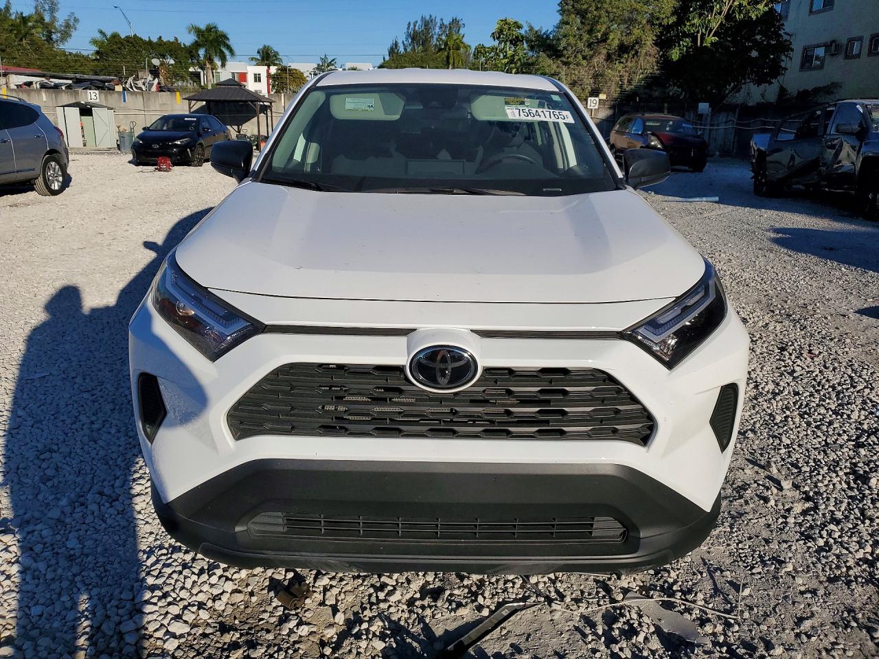 2025 Toyota Rav4 VIN 2T3H1RFV3SC308626 photo 5