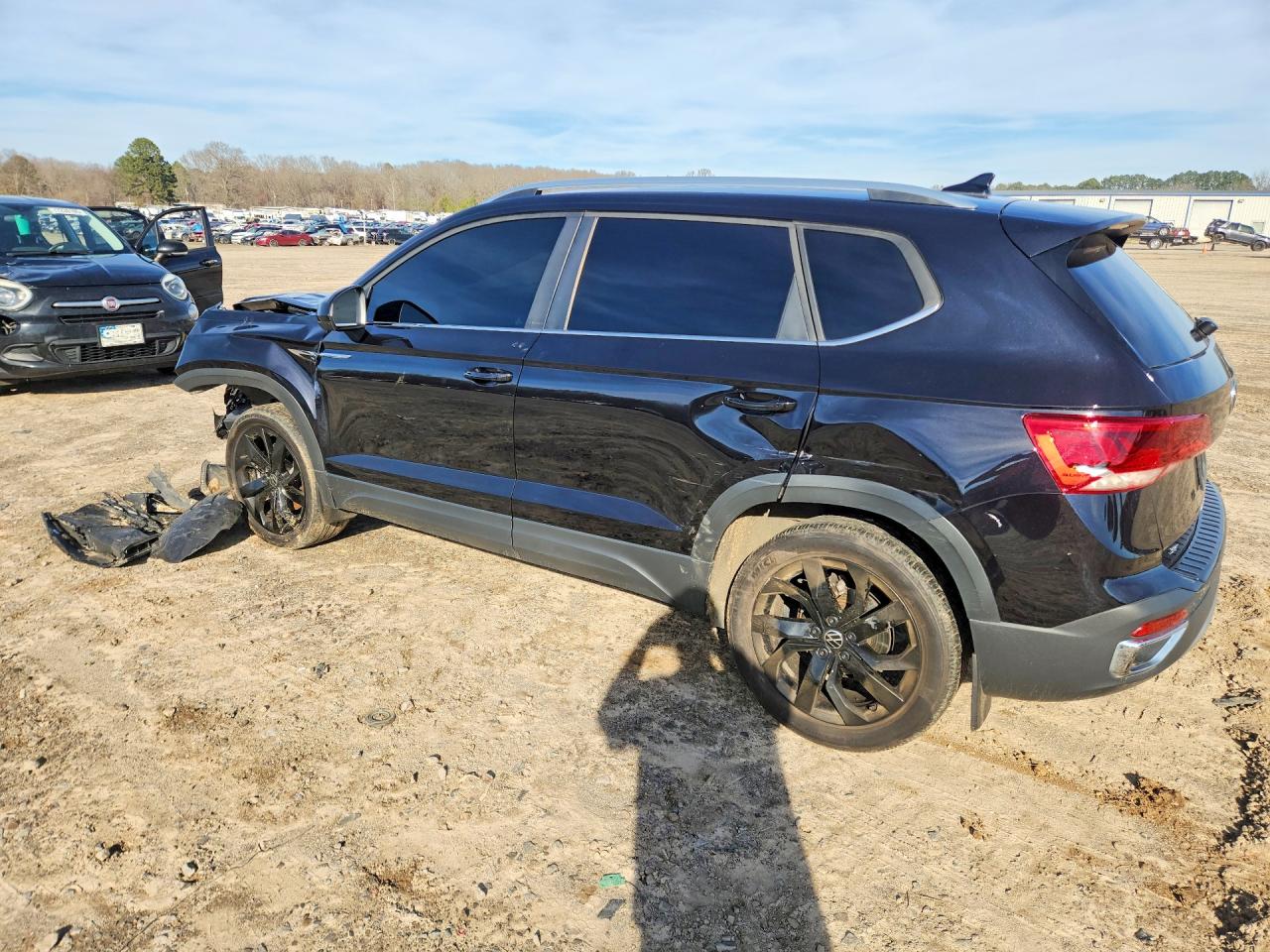 2024 Volkswagen Taos se VIN 3VVEX7B29RM059178 photo 2