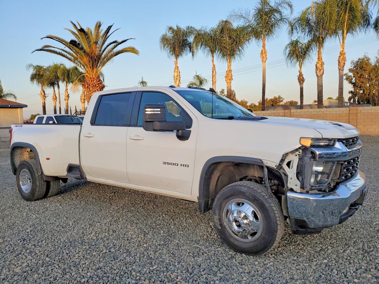 2023 Chevrolet All models VIN 1GC4YTEY7PF191997 photo 4