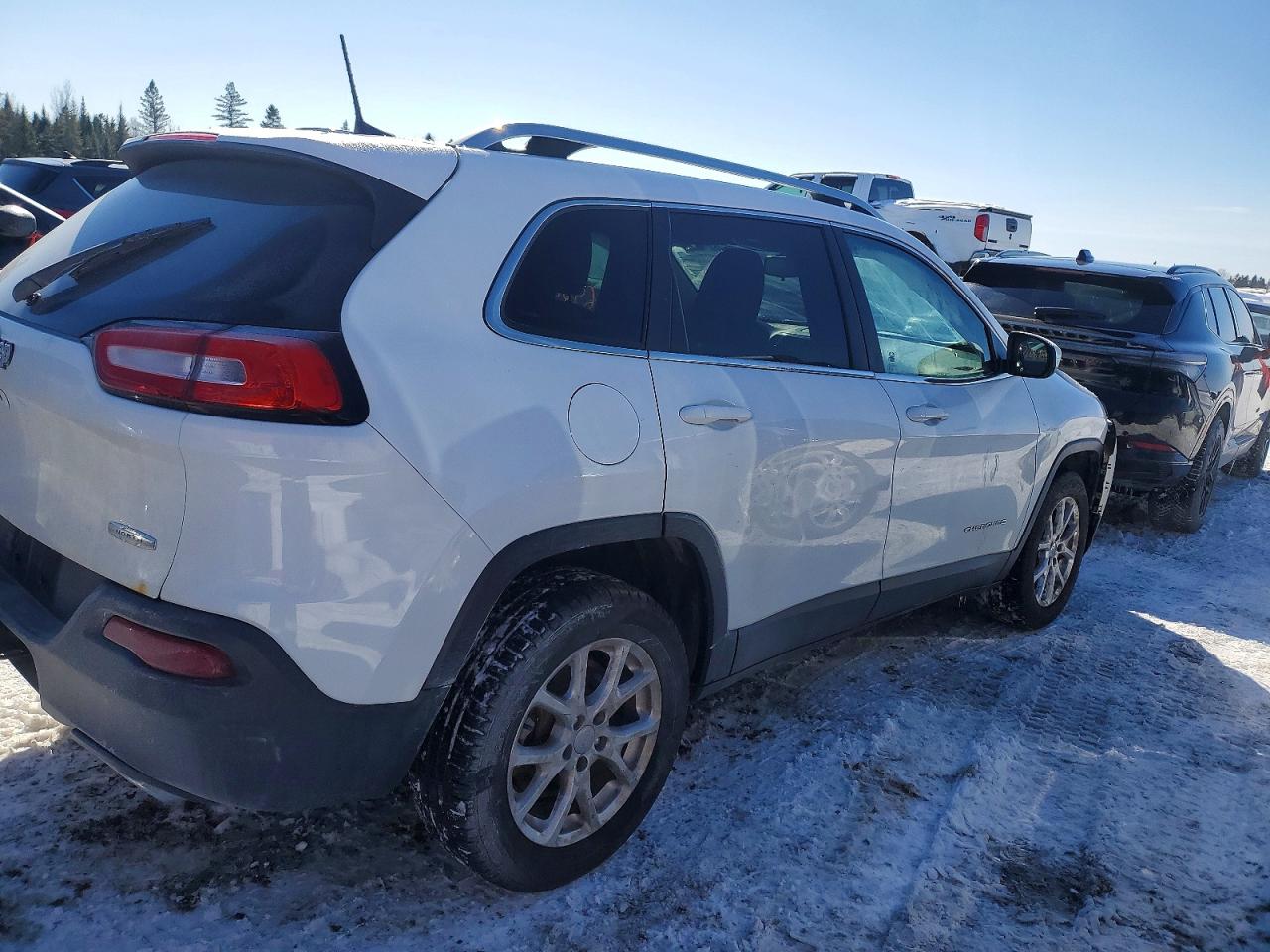2016 Jeep Grand cher VIN 1C4PJLCSXGW176751 photo 3