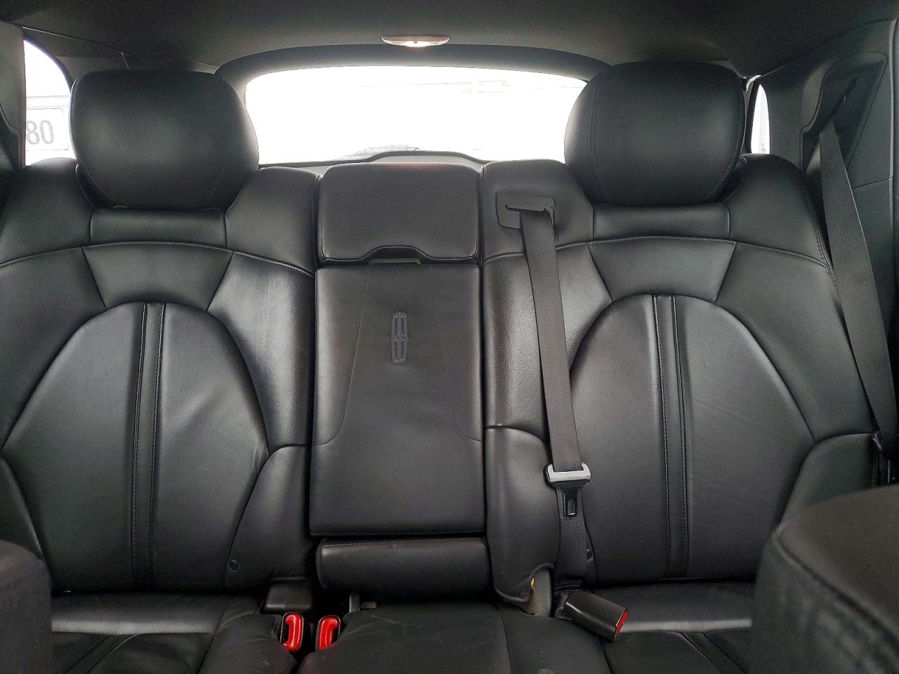 2015 Lincoln Mkt VIN 2LMHJ5NK6FBL00544 photo 10
