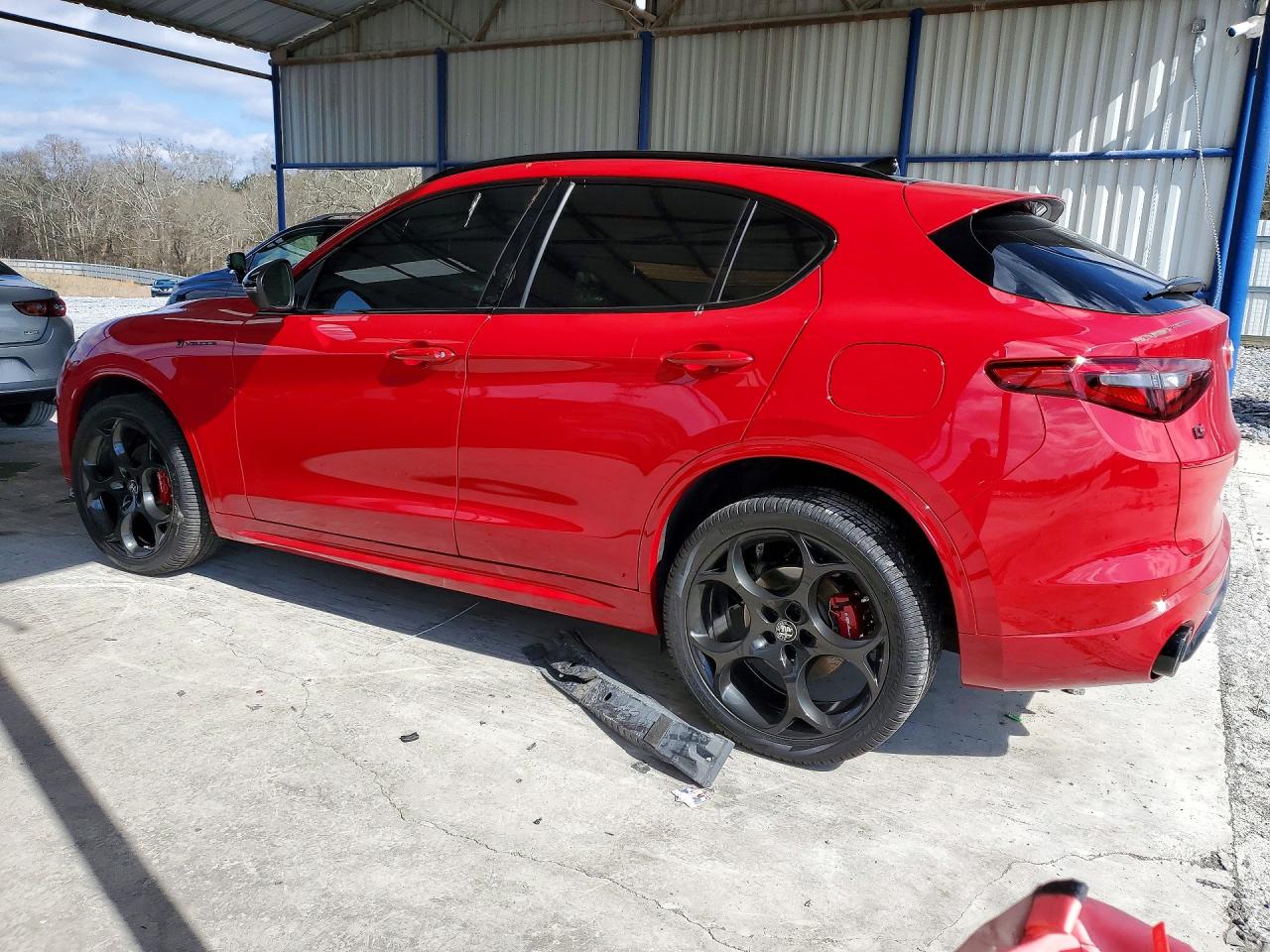 2022 Alfa Stelvio VIN ZASPAKBN5N7D24888 photo 2