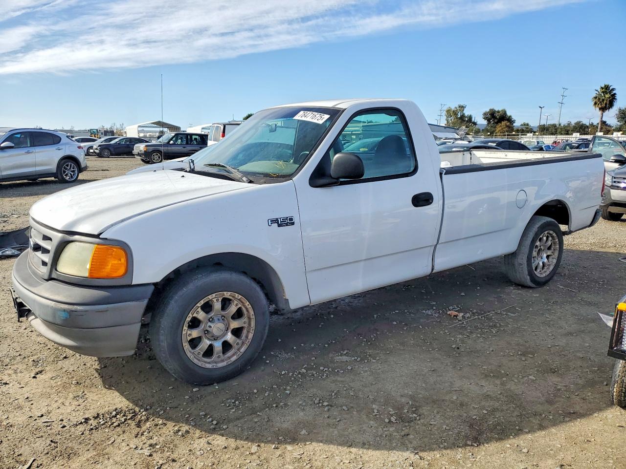 2004 Ford F150 VIN 2FTRF17224CA35995 photo 1