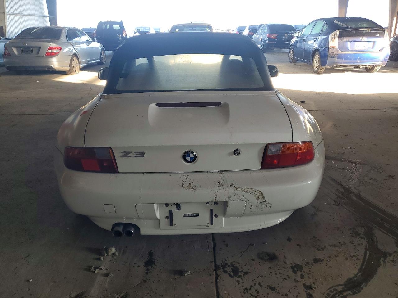 1998 BMW Z3 VIN 4USCJ3333WLG20573 photo 6