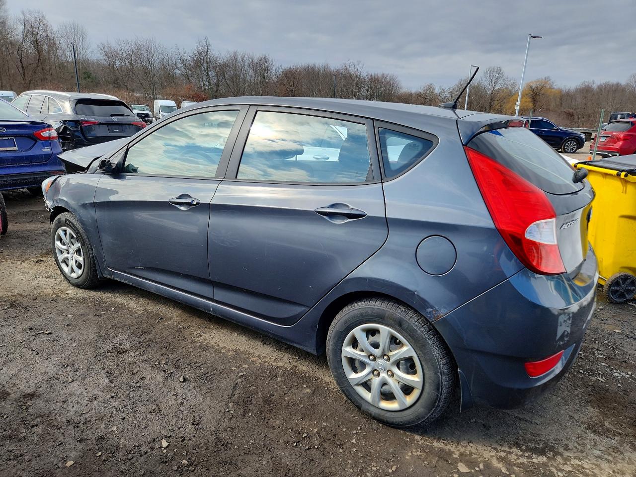 2012 Hyundai Accent VIN KMHCT5AE5CU032947 photo 2