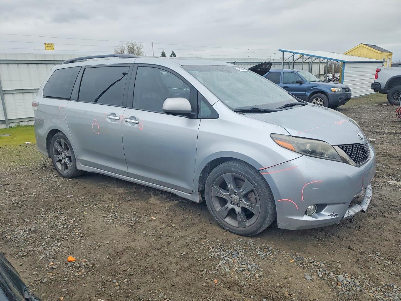 2015 Sienna VIN 5TDXK3DC7FS623961 photo 4