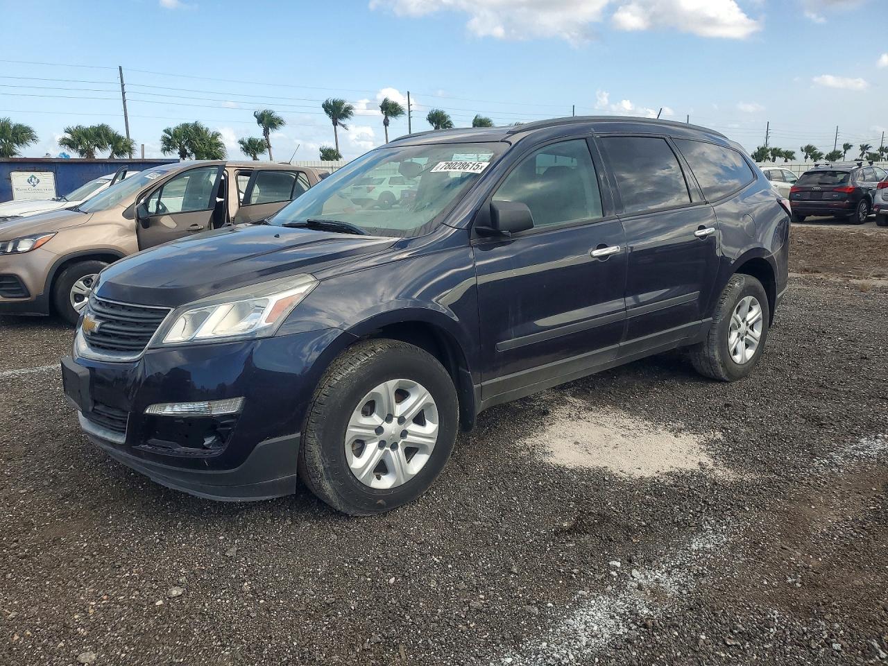 2015 Chevrolet Traverse VIN 1GNKRFED6FJ113457 photo 1