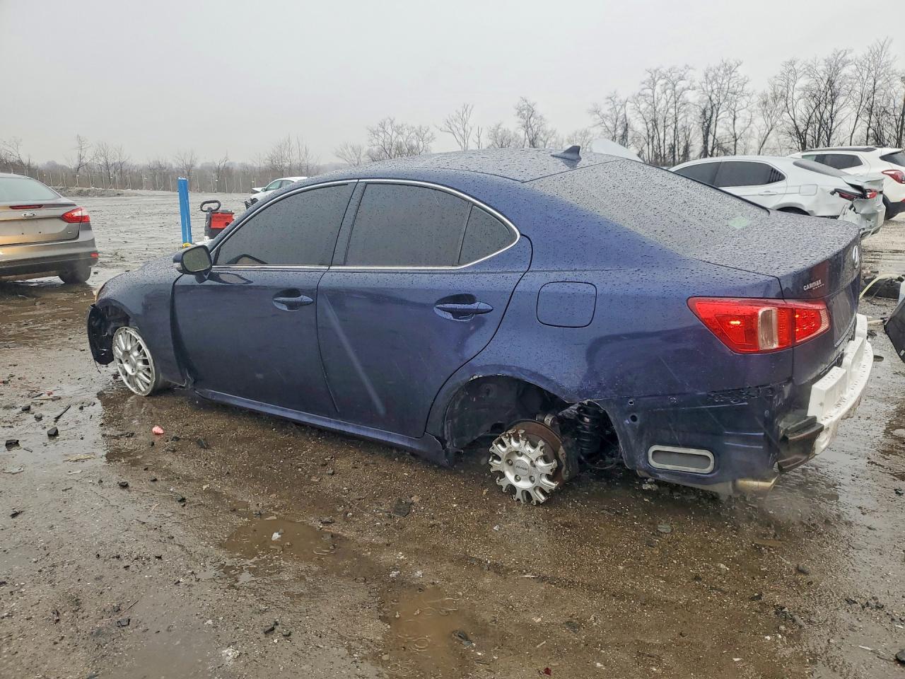 2013 Lexus Is VIN JTHCF5C27D5063738 photo 2