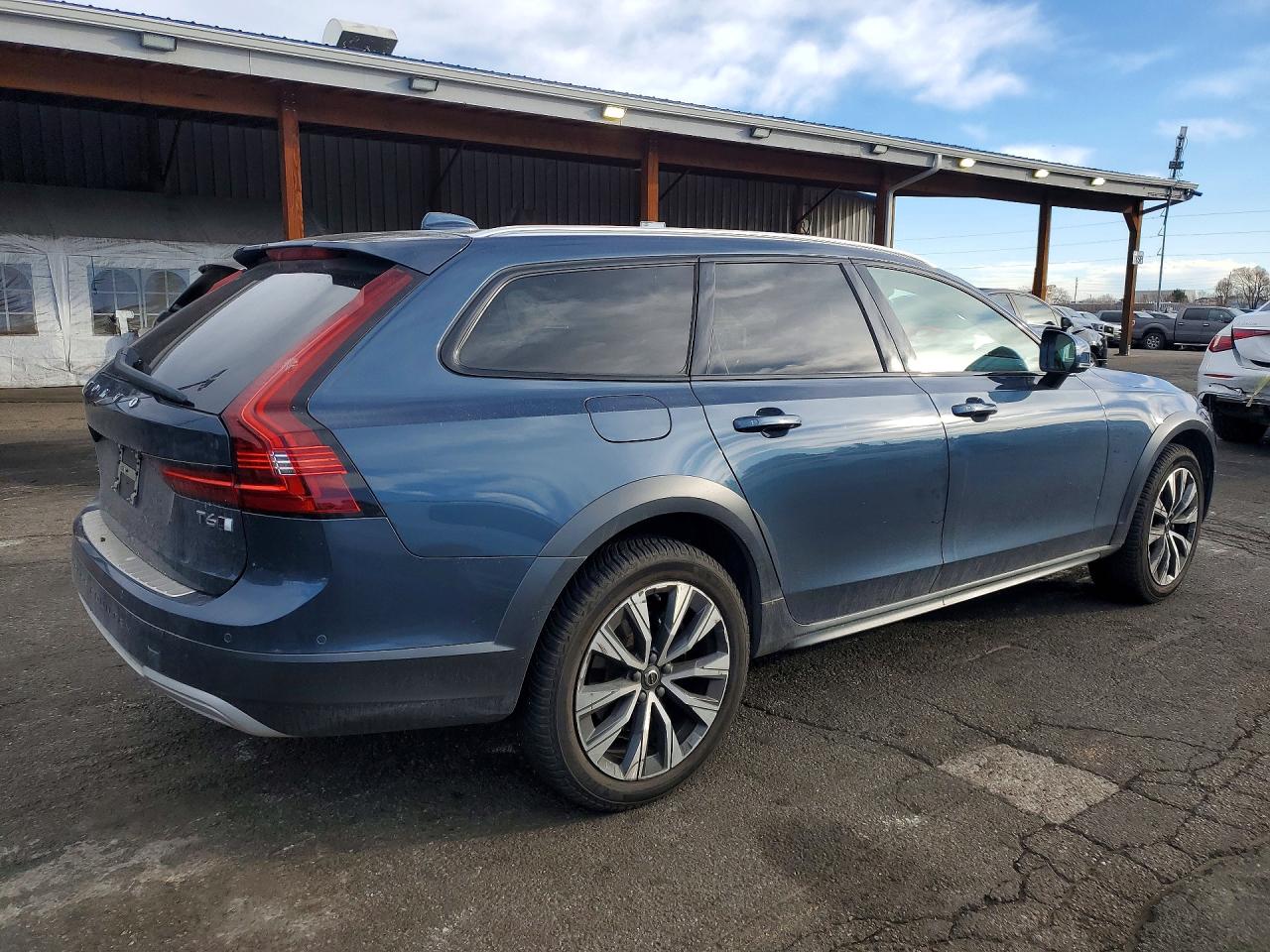 2021 Volvo V90 VIN YV4A22NL2M1140514 photo 3