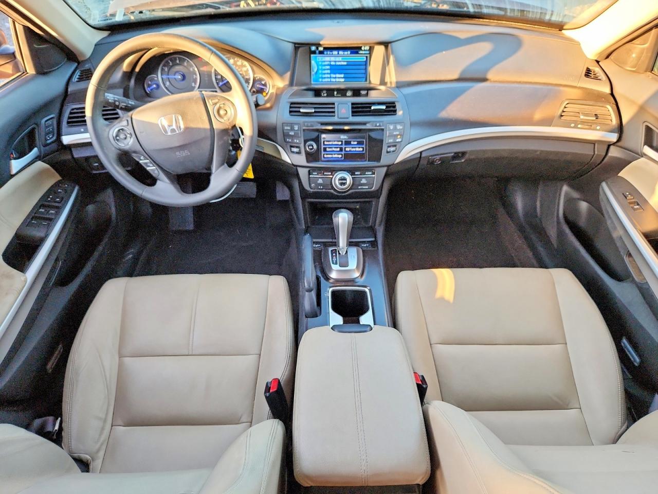 2015 Honda Crosstour VIN 5J6TF3H52FL001746 photo 8