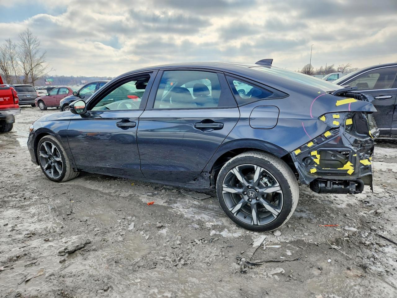 2025 Honda Civic VIN 2HGFE4F84SH322320 photo 2