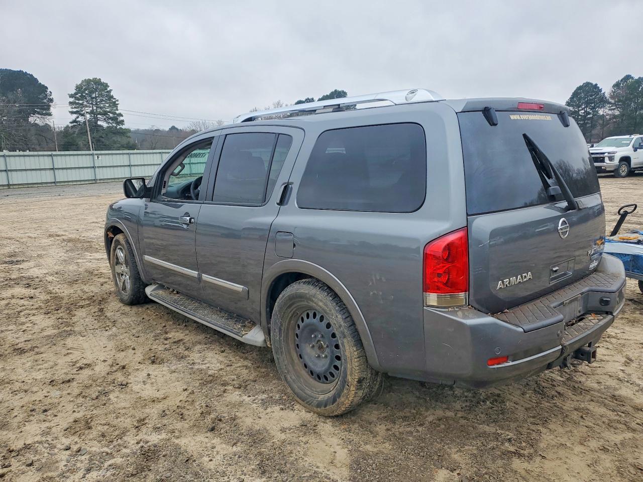 2014 Nissan Armada VIN 5N1BA0NF2EN602620 photo 2