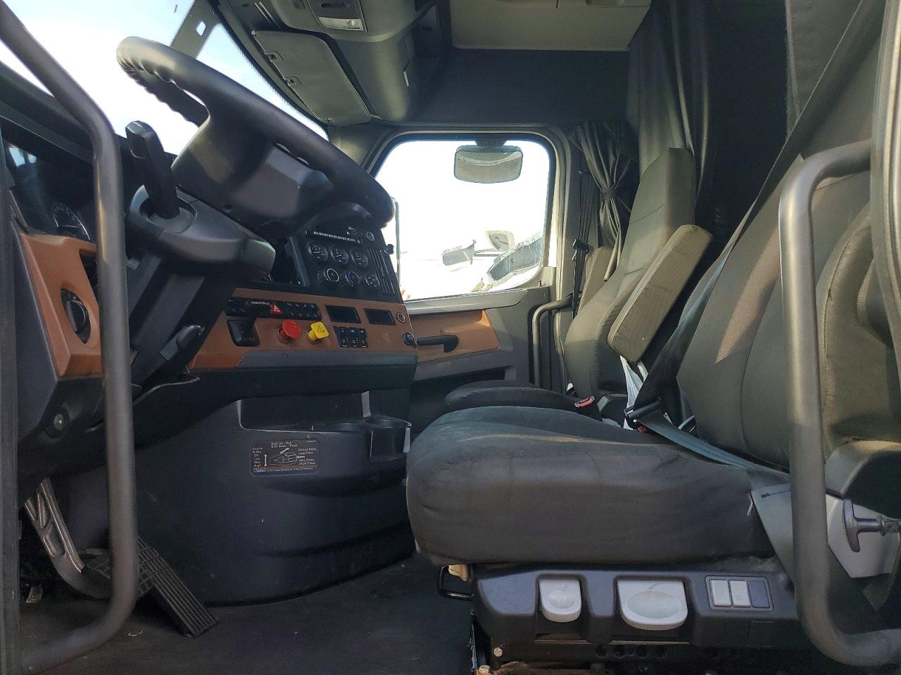 2022 FREIGHTLINER All other VIN 3AKJHHDR4NSNB4078 photo 5