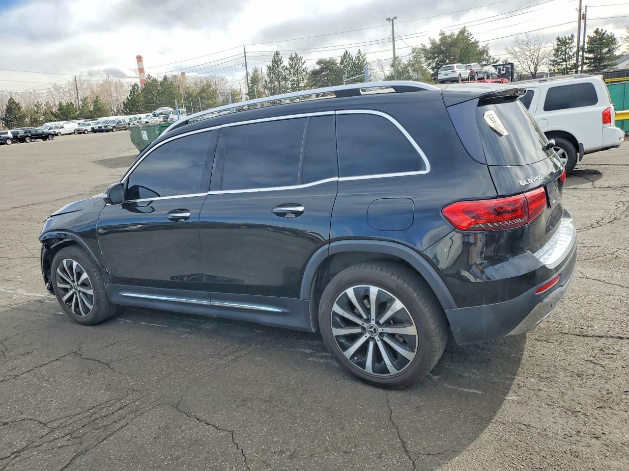 2020 Mercedes-Benz Glb-class VIN W1N4M4HB2LW044675 photo 2