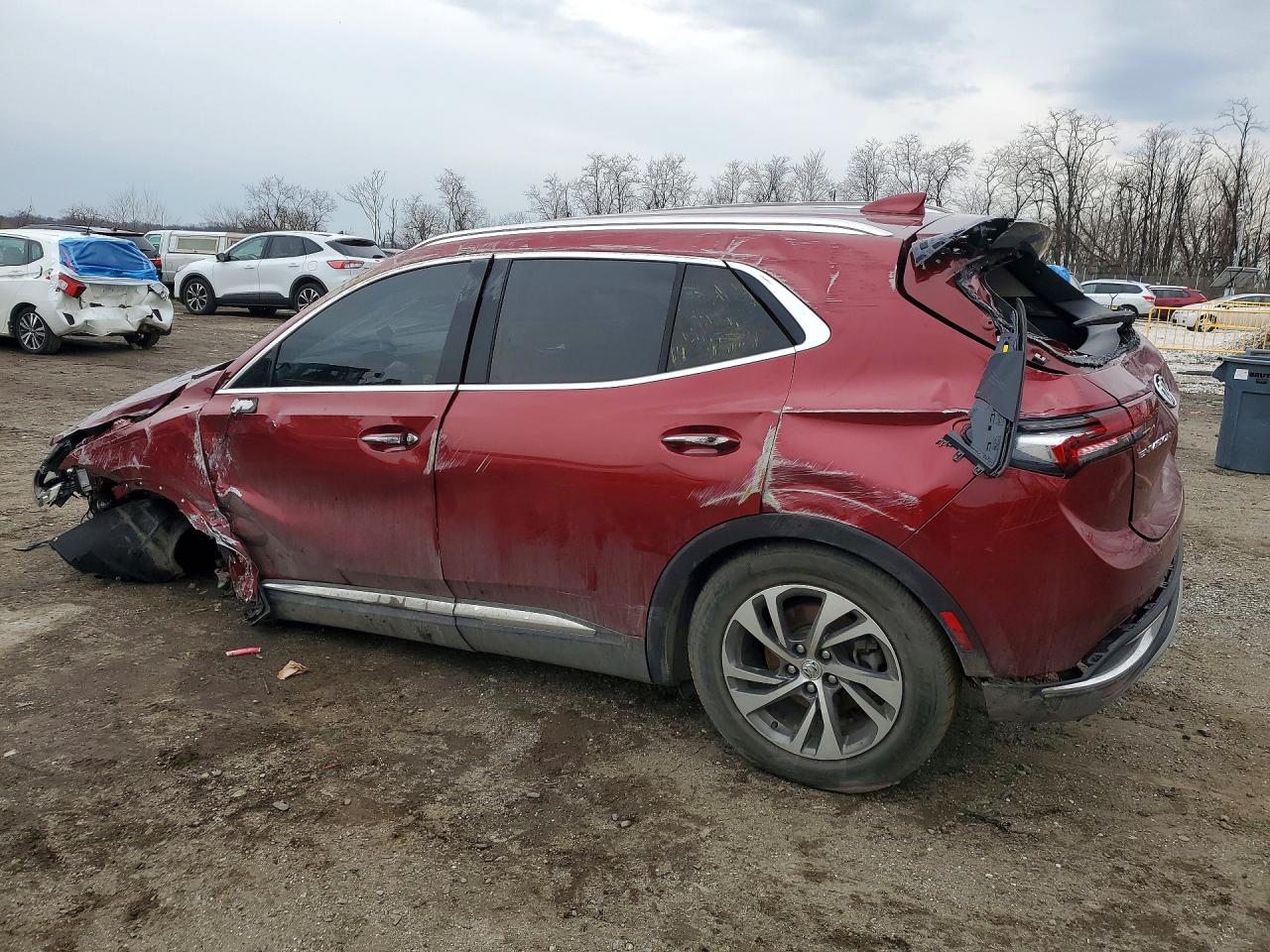 2023 Buick Envision VIN LRBFZNR43PD015211 photo 2