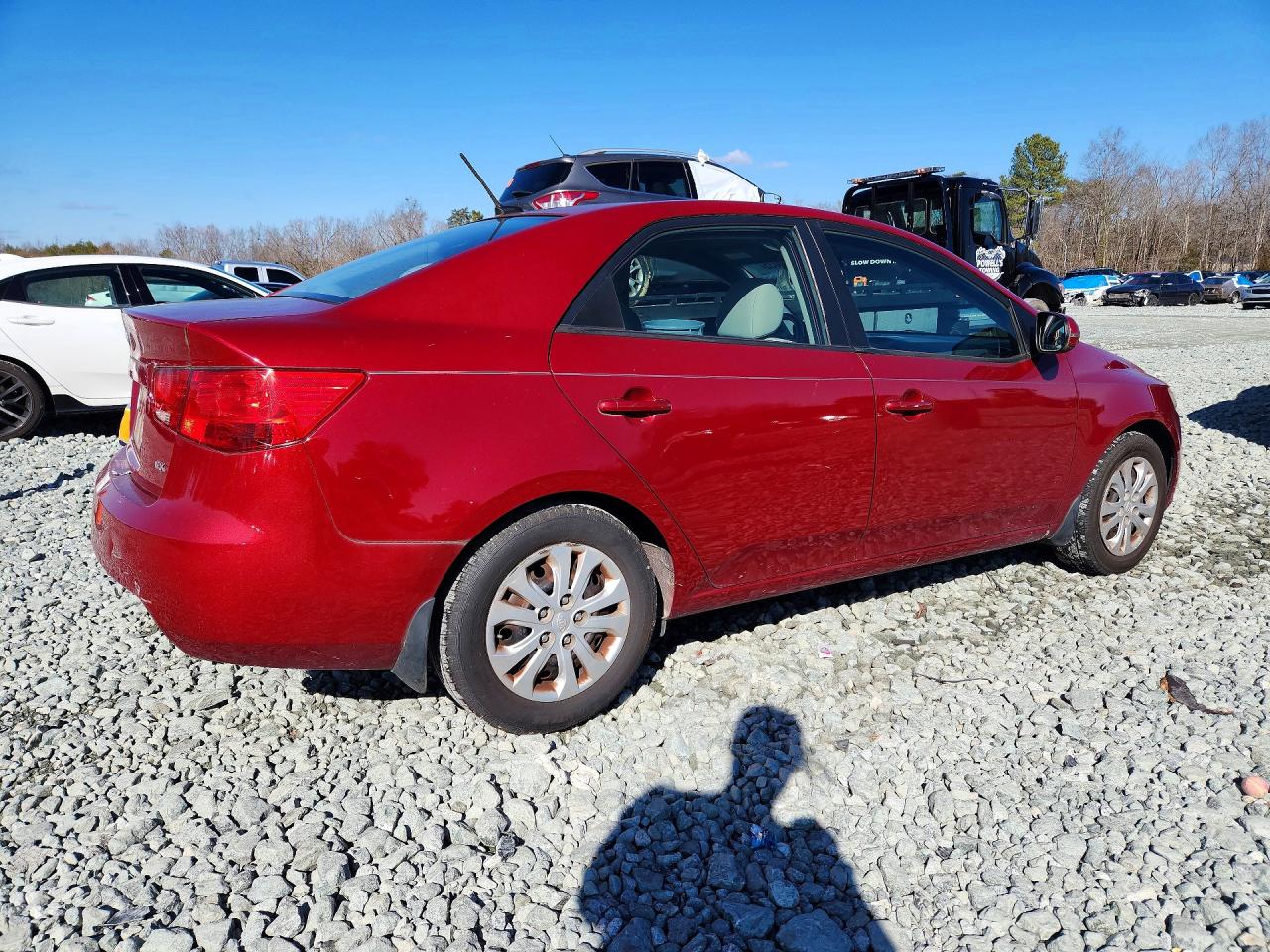 2011 Kia Forte VIN KNAFU4A21B5892042 photo 3