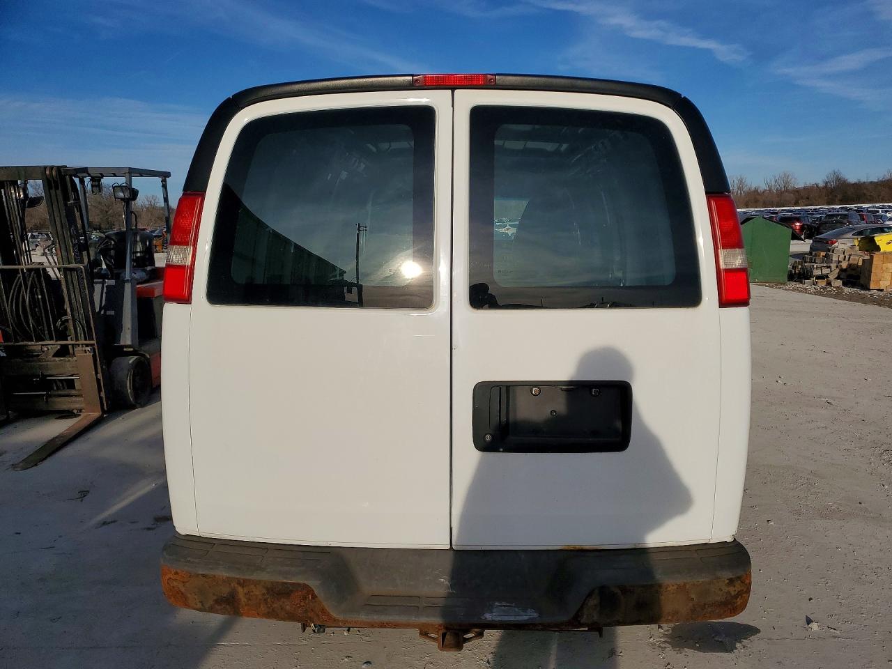 2014 Chevrolet Express VIN 1GCSGAFX3E1148496 photo 6