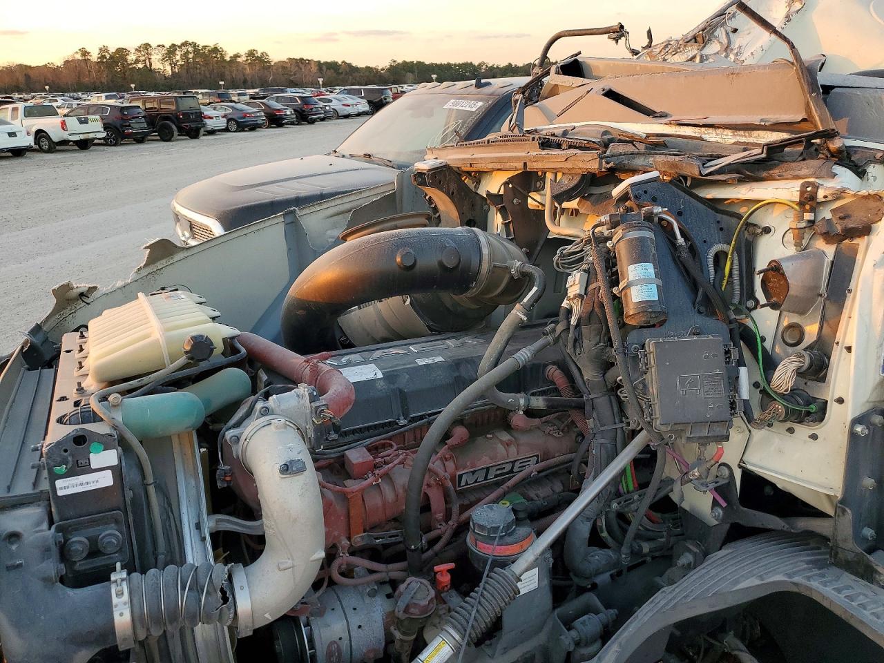 2023 MACK All other VIN 1M1AN4GY3PM031545 photo 7