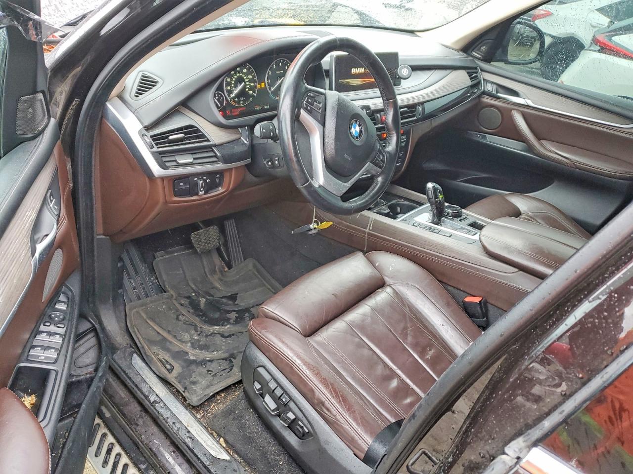 2014 BMW X5 VIN 5UXKR6C54E0C03992 photo 8