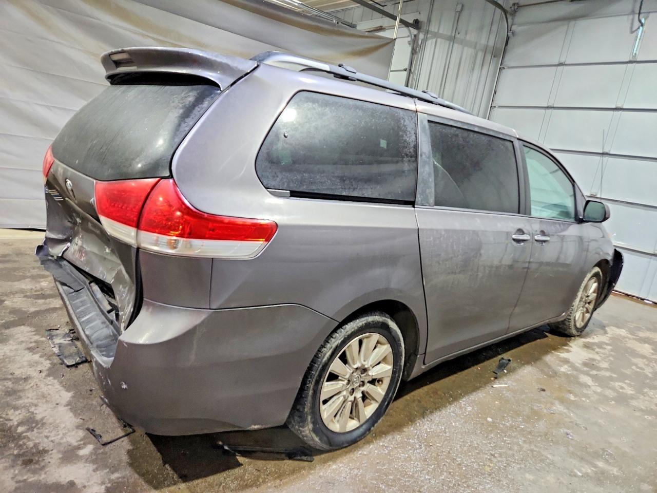 2014 Toyota All models VIN 5TDDK3DCXES087153 photo 3