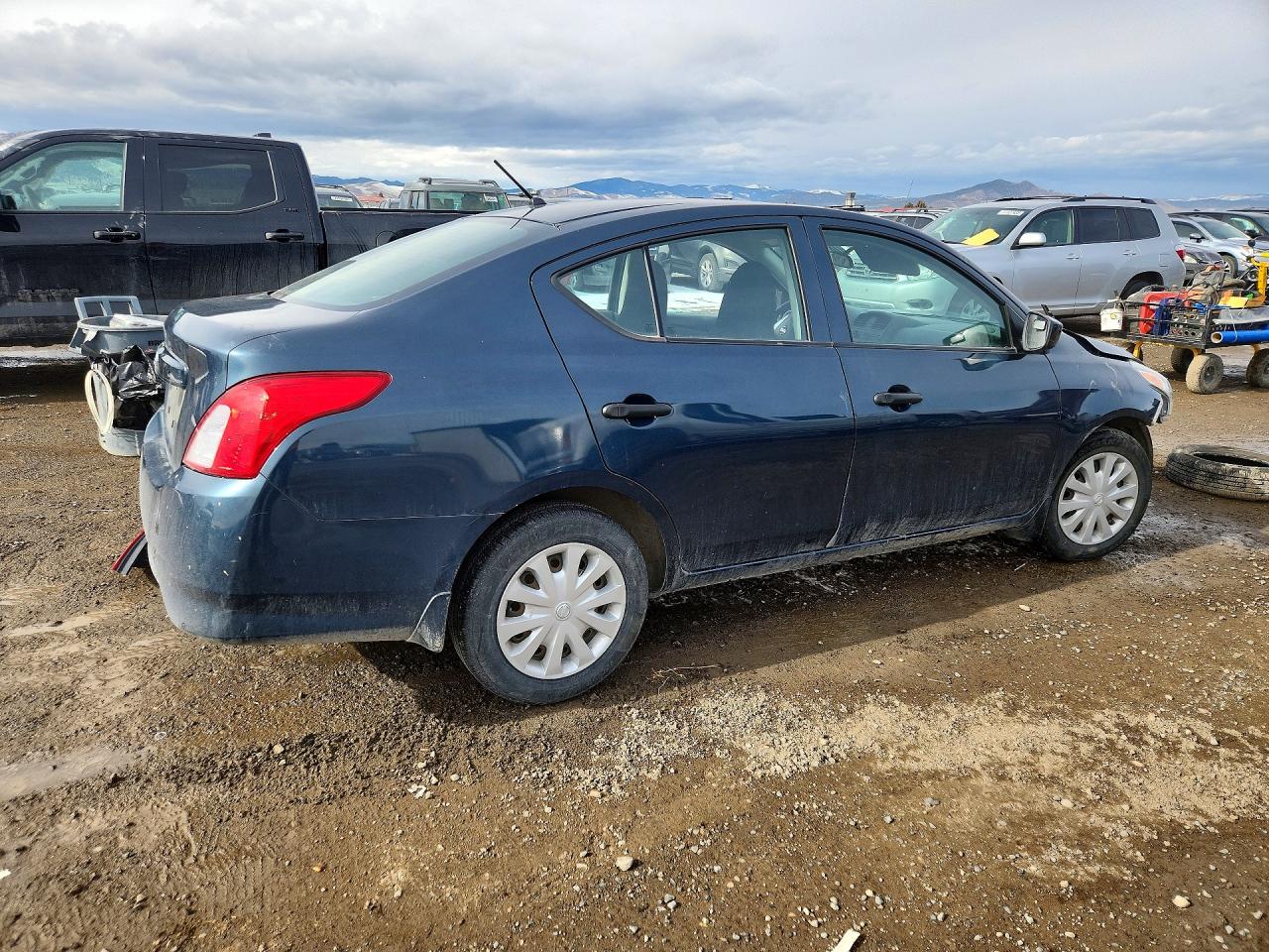 2016 Niss Versa VIN 3N1CN7AP8GL897796 photo 3