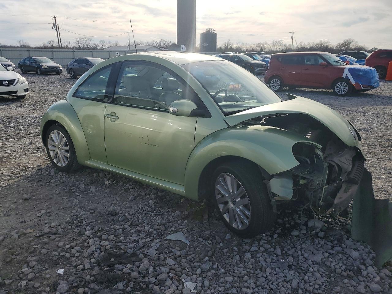 2008 Volkswagen Beetle VIN 3VWRG31C78M514768 photo 4