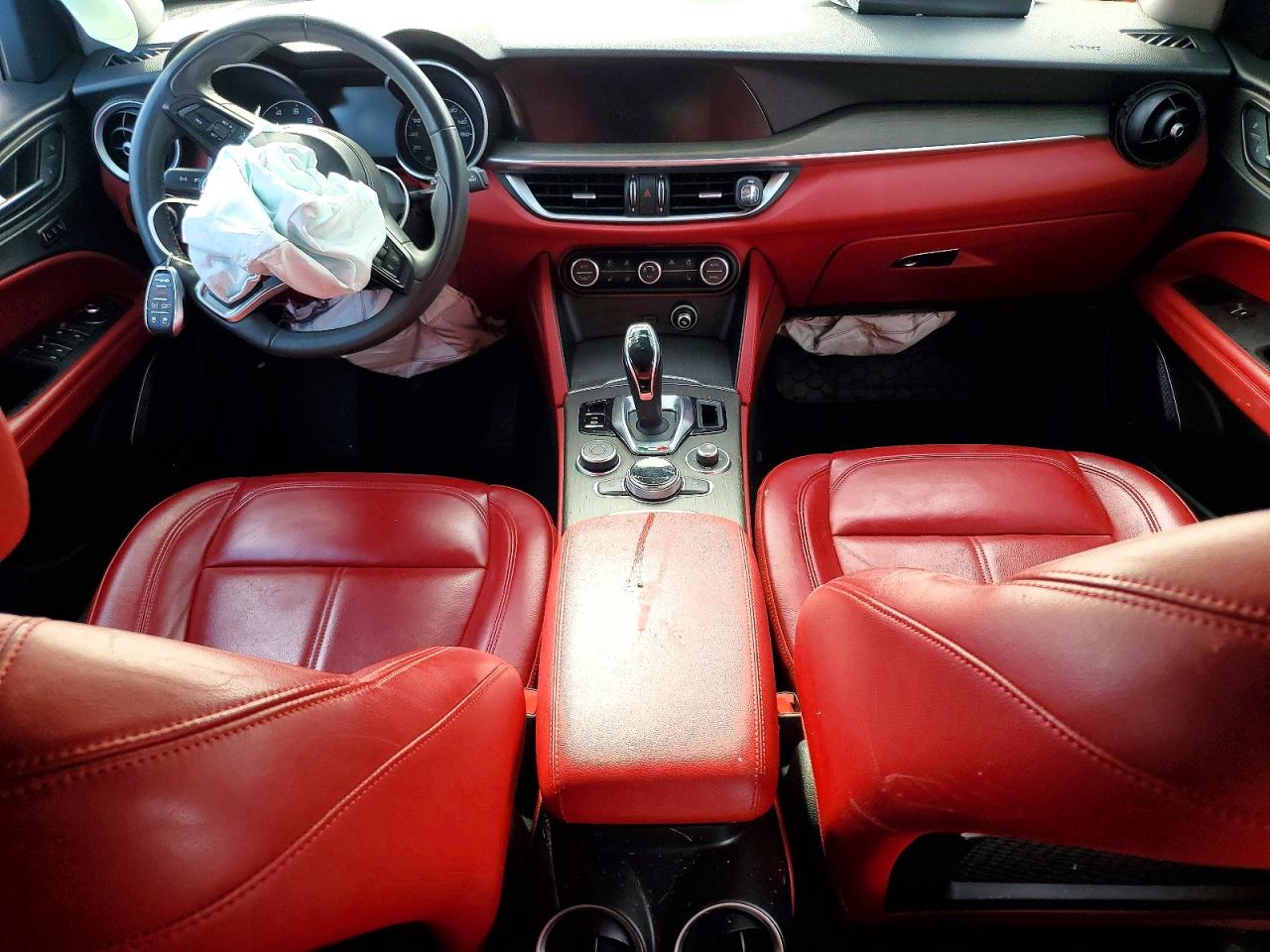 2021 Alfa Stelvio VIN ZASPAKBN6M7D13803 photo 8