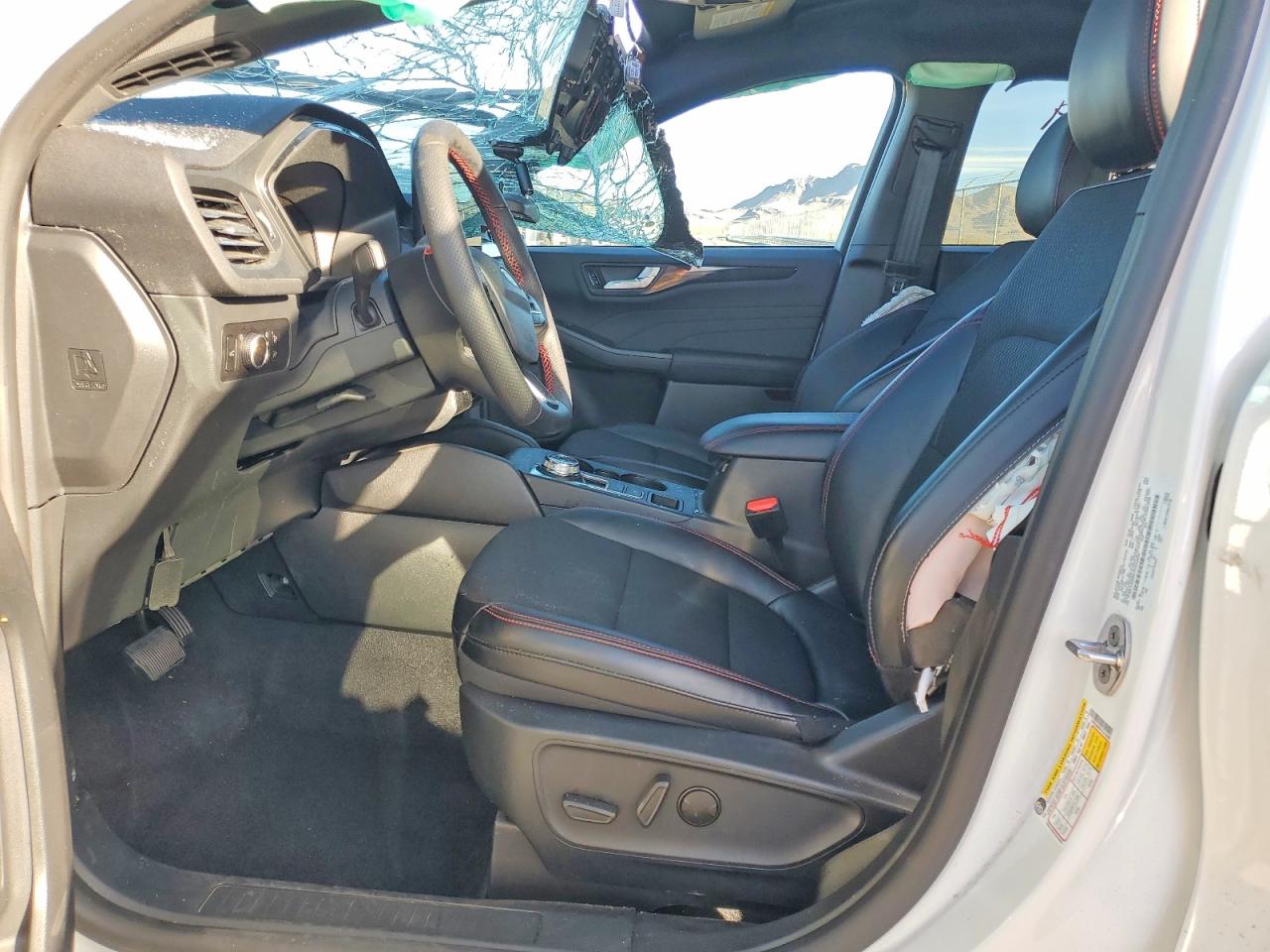 2026 Ford Escape VIN 1FMCU0MN4TUA32689 photo 7