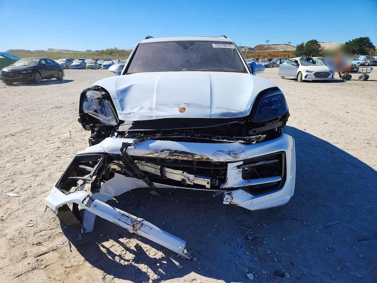 2025 Porsche Cayenne VIN WP1AL2AY8SDA19367 photo 5